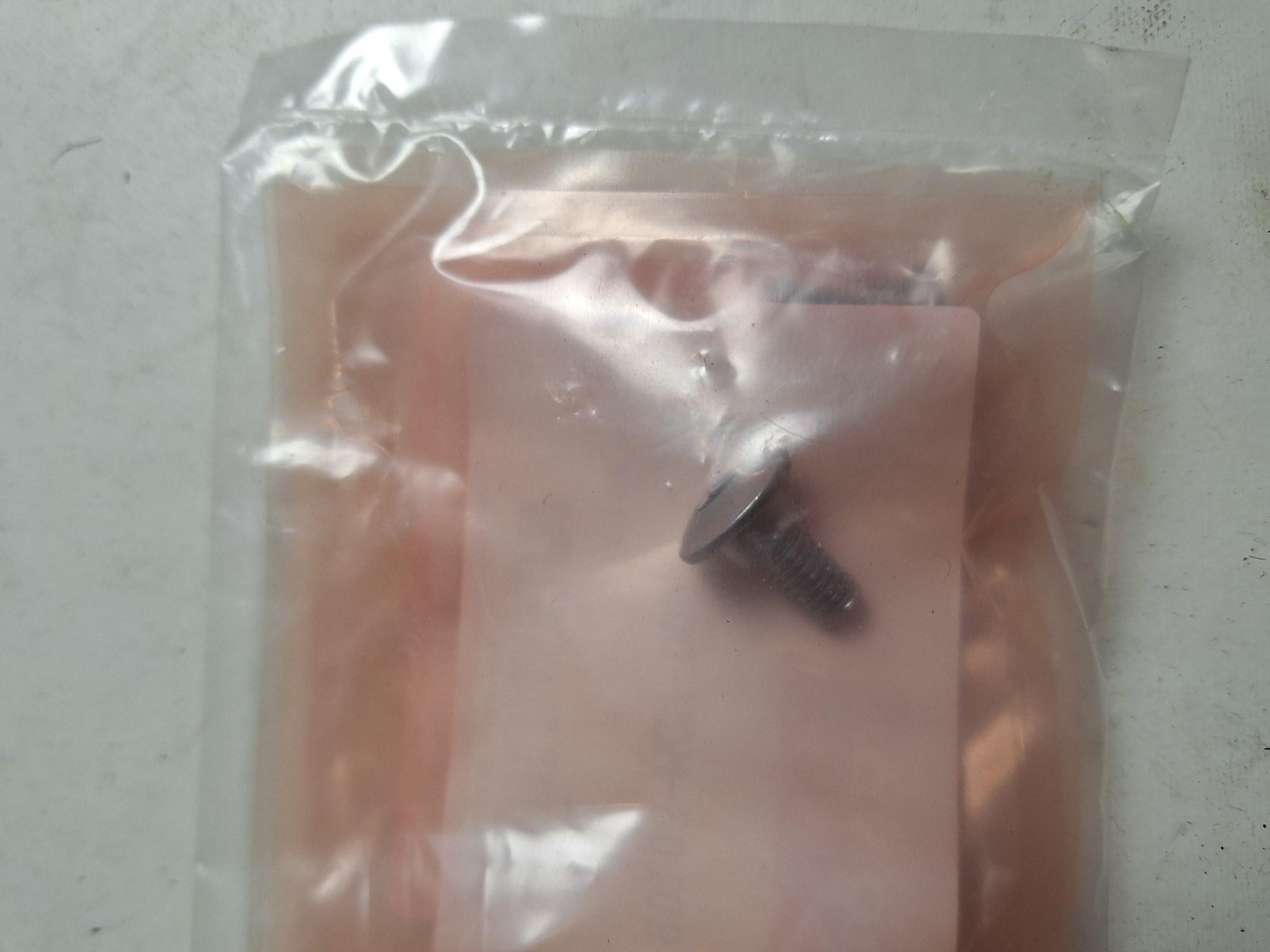 Picture of SCREW,PAN,6X14  90106-MCW-D00  VFR8002A2